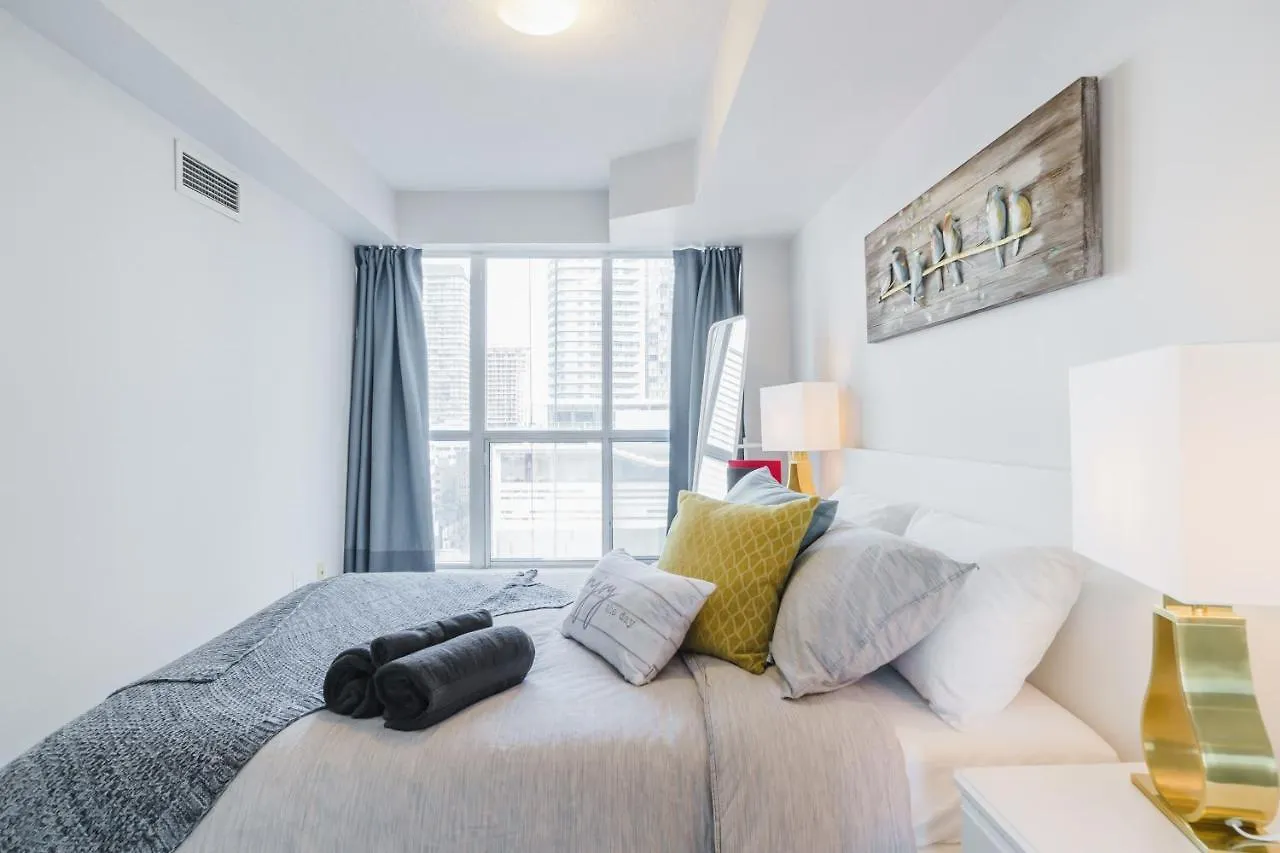 Aoc Suites - Heart Of Downtown Condo Toronto