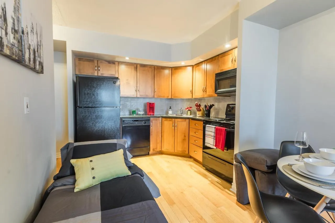 Aoc Suites - Heart Of Downtown Condo Toronto Canada