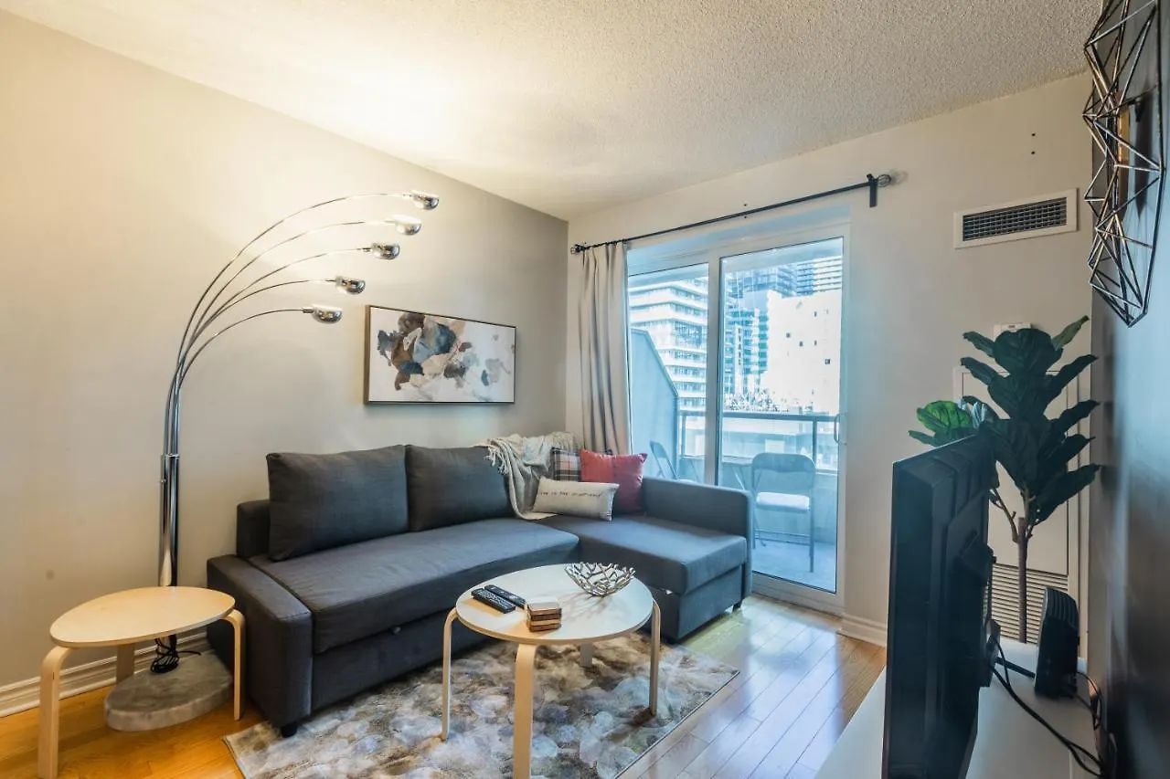 Aoc Suites - Heart Of Downtown Condo Toronto Aparthotel